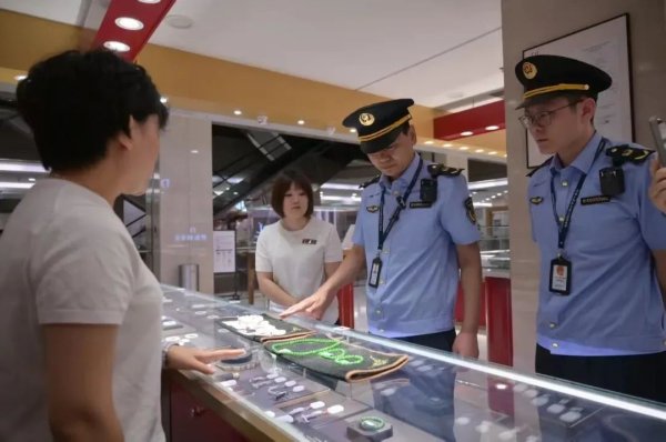 臻富配资 关于胖东来玉石 市监通报来了！此前被网红怼“玉石获百倍暴利”