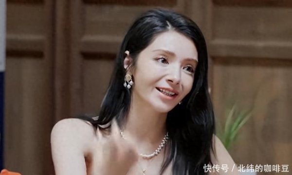 锦富优 内娱颜值天花板，37岁颜值翻车尽显老态，网友惊呼：姐姐快吃回来